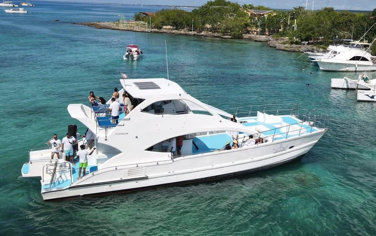Party-boat-trip-punta-cana